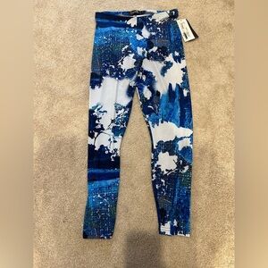 Sympli Digital Print Blue white leggings 4 NWT